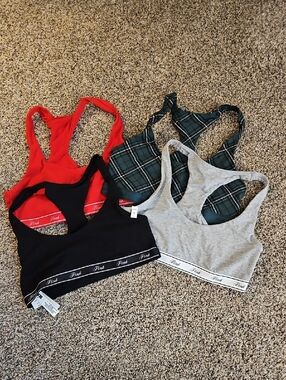 VS PINK Set Of 4 bralettes